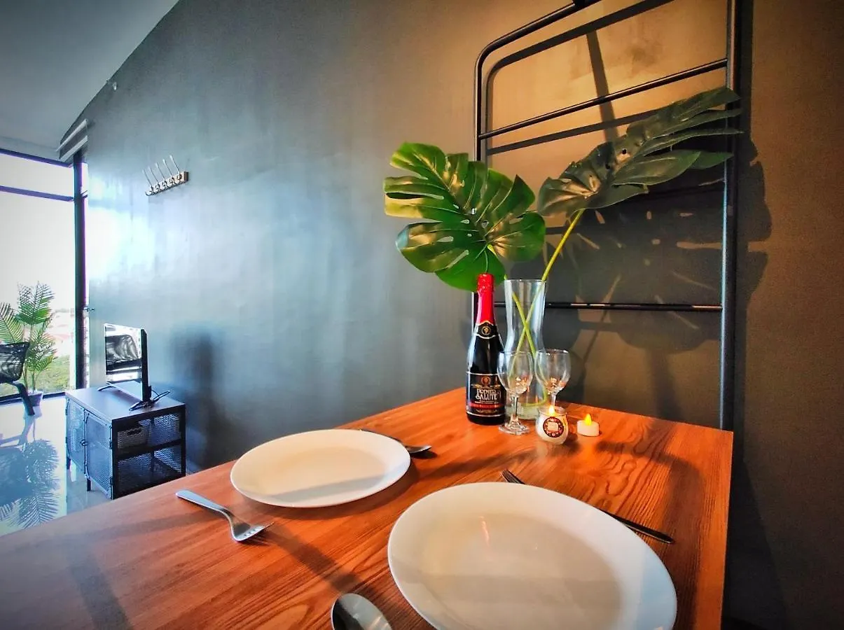 Beacon Executive Suite At Georgetown For 10Pax And 2 Bed Room Malezja