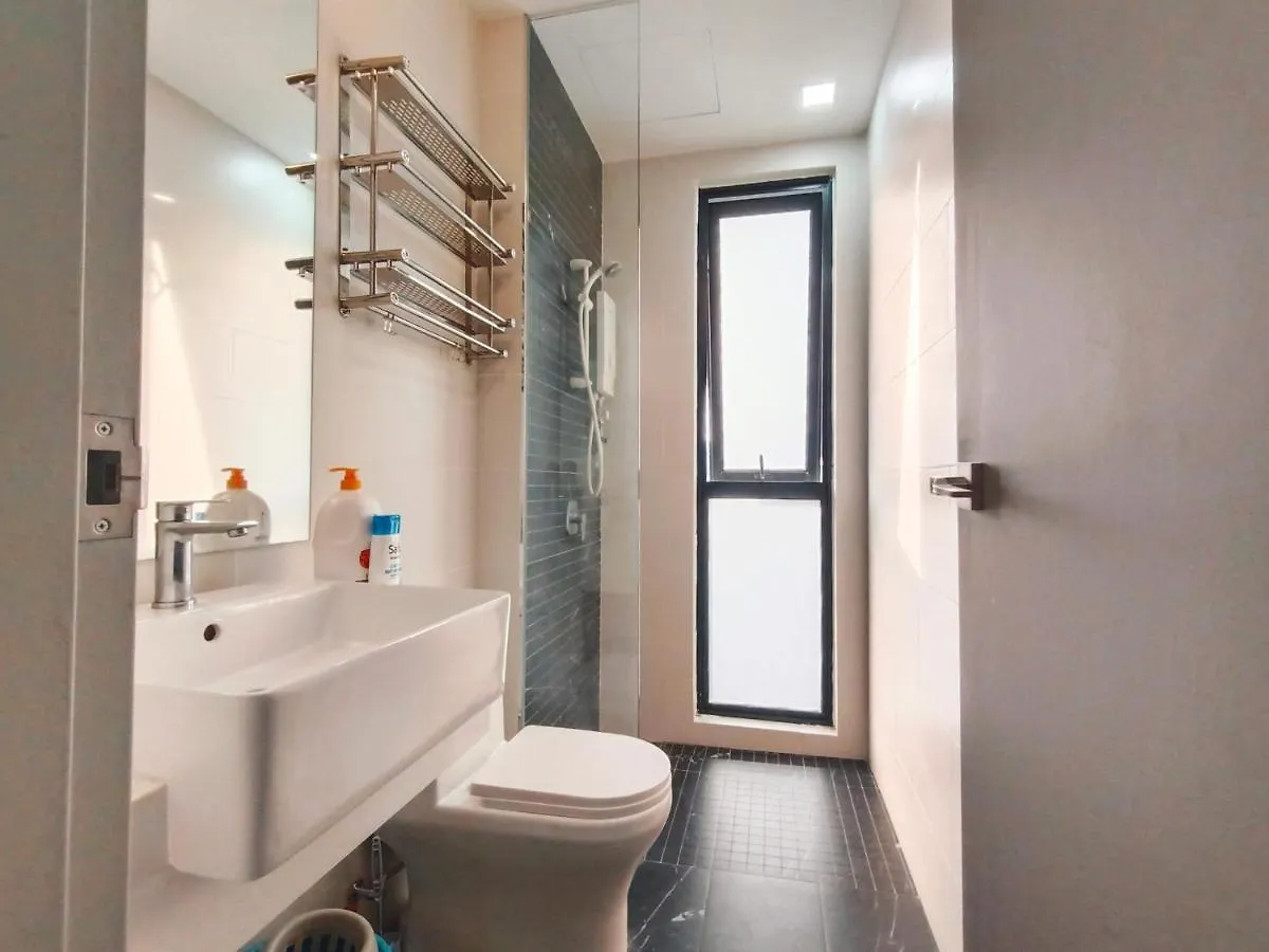 Beacon Executive Suite At Georgetown For 10Pax And 2 Bed Room 0*, George Town Malezja